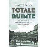 Totale ruimte. Jaap Bakema 1914-1981 In de voetsporen van een bouwkunstenaar | Annette Jansen | 9789021459882 | Querido